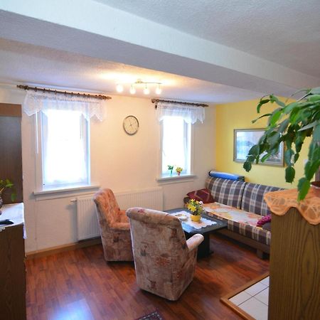 Holiday Home With Garden Neustadt am Rennsteig Luaran gambar