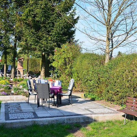 Holiday Home With Garden Neustadt am Rennsteig Luaran gambar