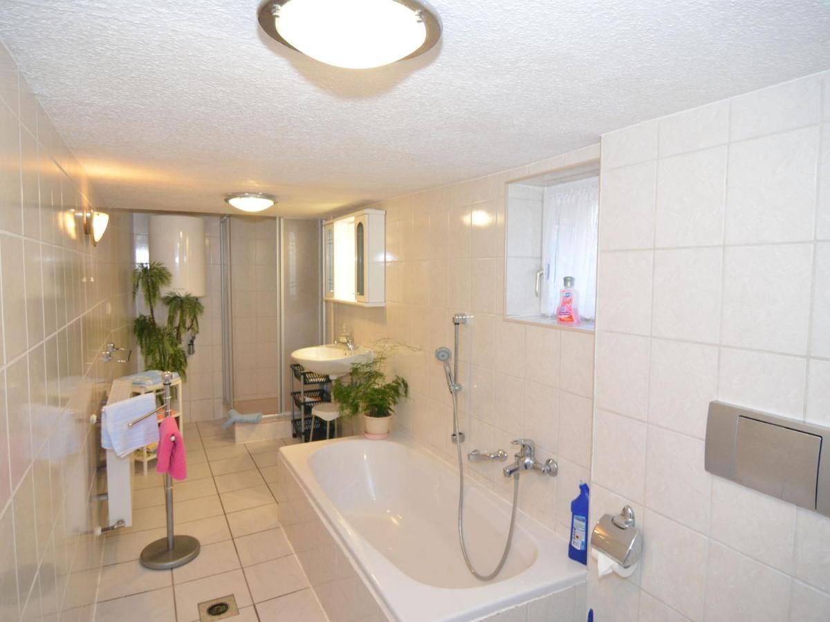 Holiday Home With Garden Neustadt am Rennsteig Luaran gambar