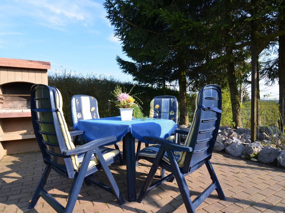Holiday Home With Garden Neustadt am Rennsteig Luaran gambar